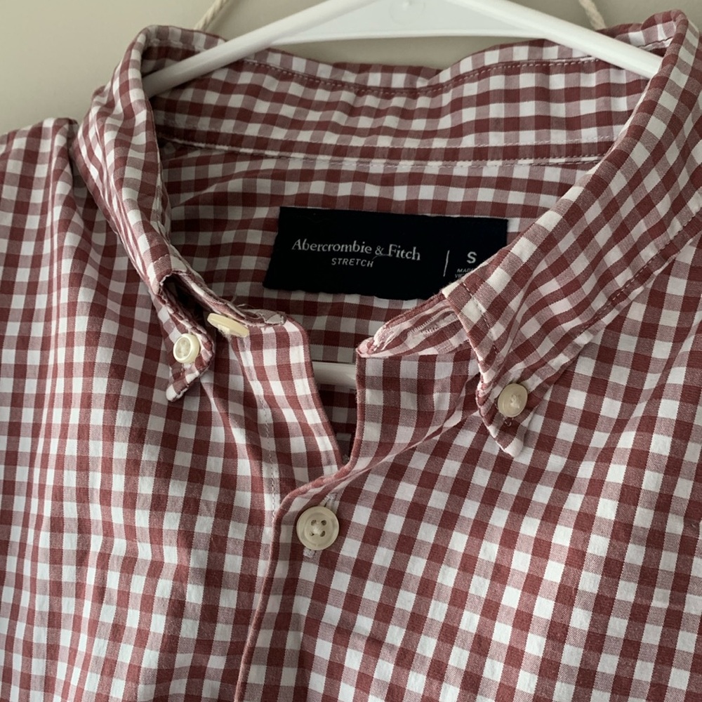 Burgundy checkered dress shirt, Abercrombie & Fitch, men’s size small